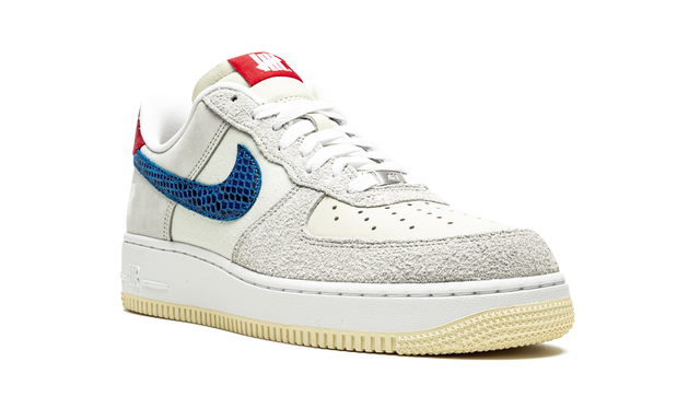 Air Force 1 Low SP Undefeated 5 On It Dunk vs. AF1