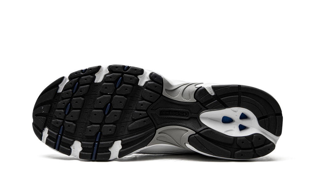 530 White Silver Navy LAST PAIR READY FOR DELIVERY