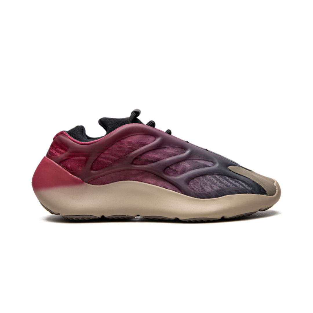 Boost 700 V3 Fade Carbon