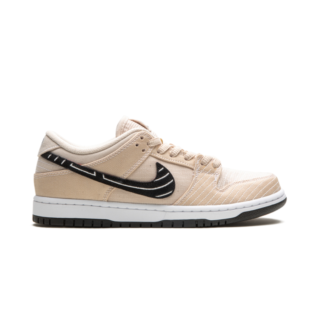 SB Dunk Low Albino & Preto 'Jiu-Jitsu'