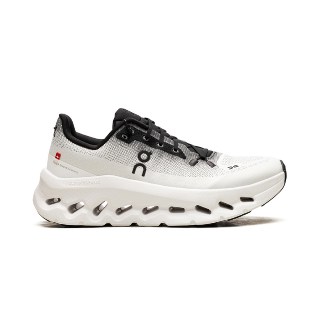 Cloudtilt Black/Ivory
