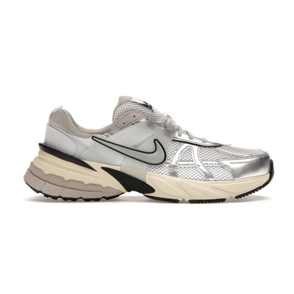 Summit White and Metallic Silver