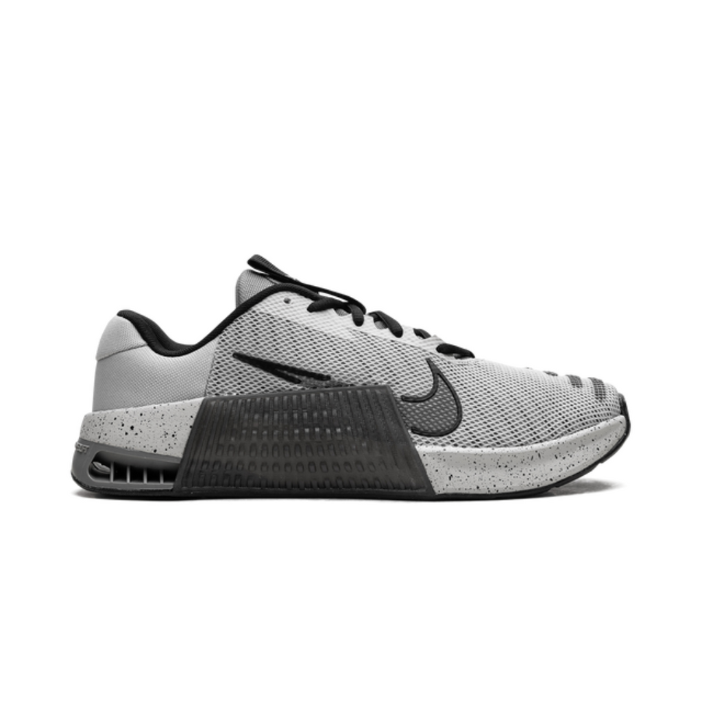 Metcon 9 Light Iron Ore Flat Pewter