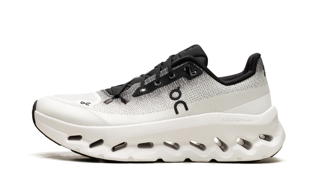 Cloudtilt Black/Ivory