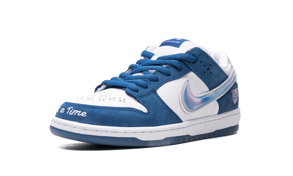 SB Dunk Low Born x Raised One Block At A Time