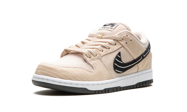 SB Dunk Low Albino & Preto 'Jiu-Jitsu'