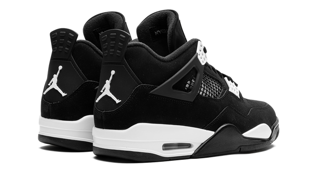 Air 4 White Thunder