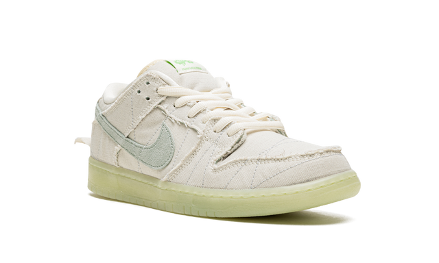 SB Dunk Low Mummy