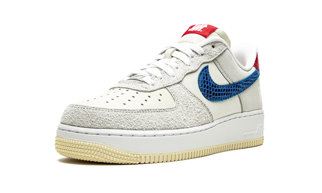 Air Force 1 Low SP Undefeated 5 On It Dunk vs. AF1