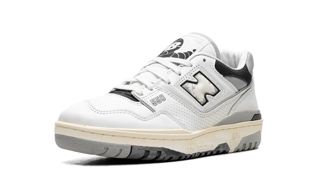 550 VINTAGE WHITE BLACK