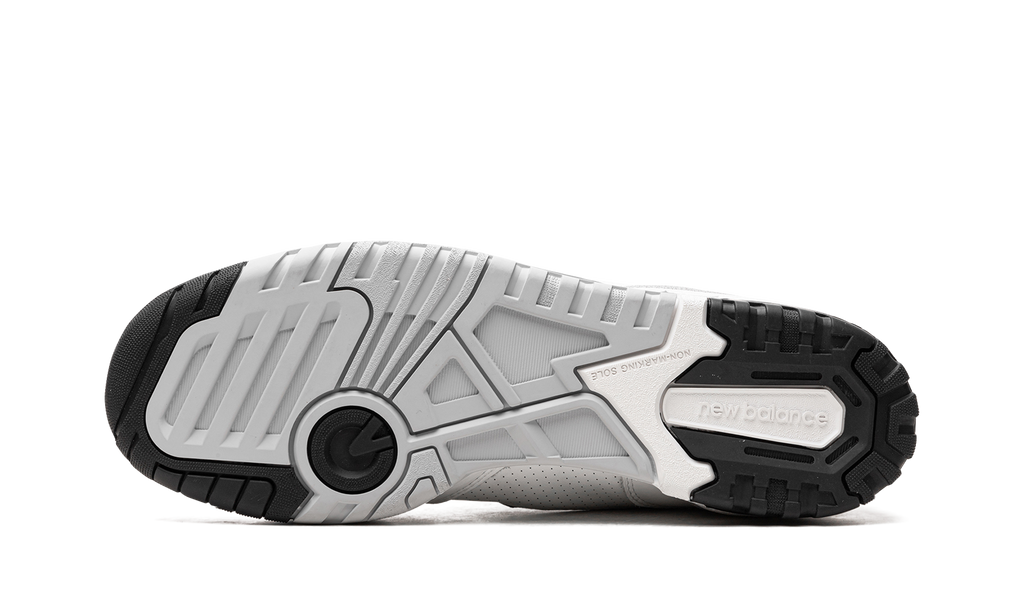 650 White/Black