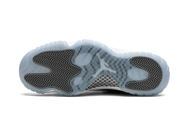 Air 11 Cool Grey