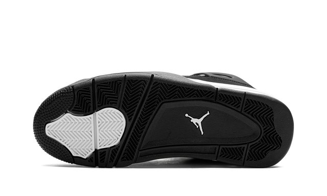 Air 4 White Thunder
